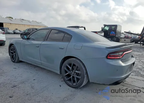 2016 Dodge Charger Sxt z USA, uszkodzony, nr VIN 2C3CDXHG5GH266569